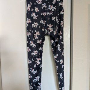 Beyond Yoga Leggings x Barre3